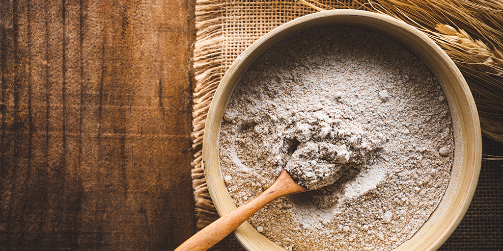 生地を作る薄力粉