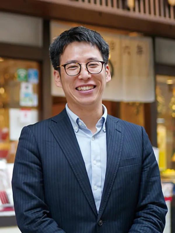 亀井堂総本店総本店 五代目店主 松井隆昌